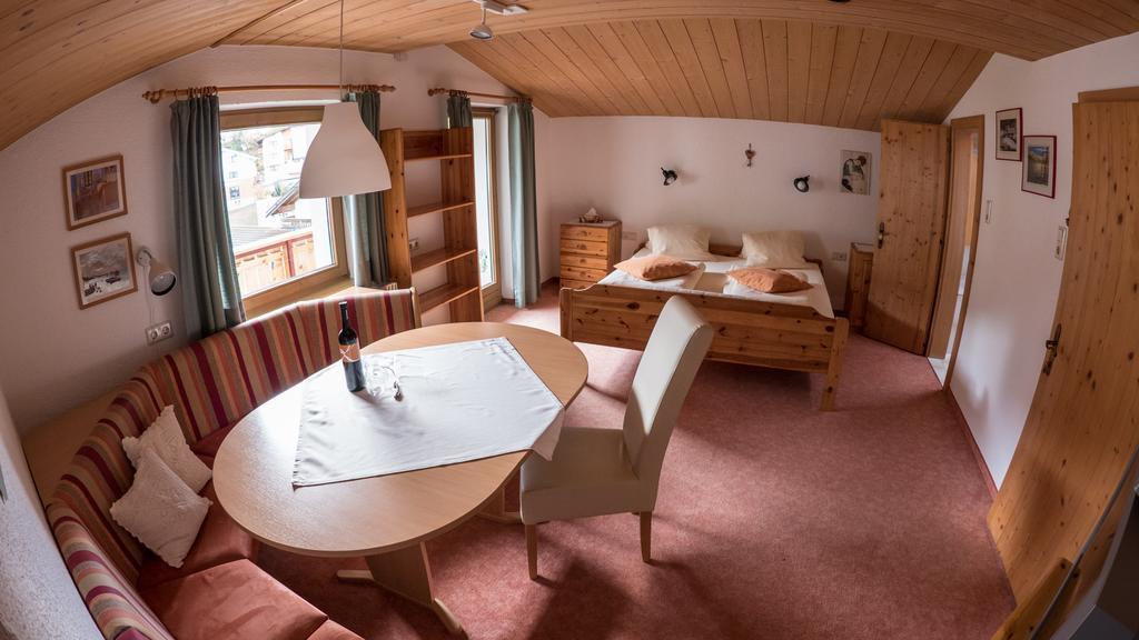 Haus Arnika Hotel Nauders Bagian luar foto